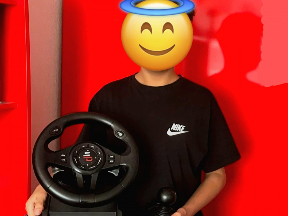AYAZ