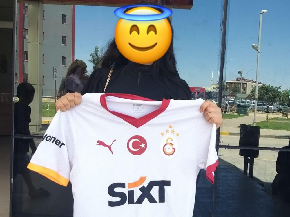 Elif Sude
